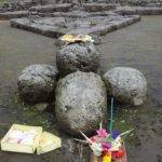 Offering in Candi Cetho, Gunung Lawu, Java, Indonesia Offering in Candi Cetho, Gunung Lawu, Java, Indonesia