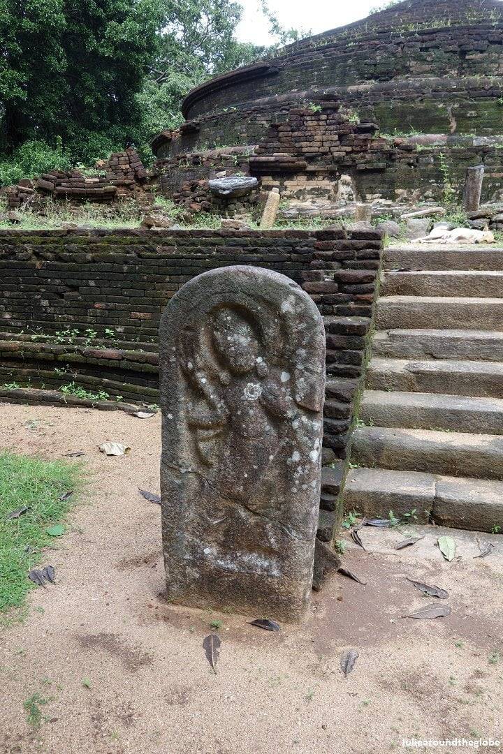The ruins, Kaludiya Pokuna, Sri Lanka