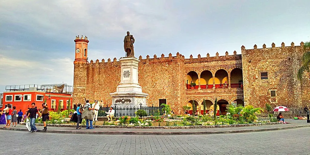 Cuernavaca, Cortez Palace