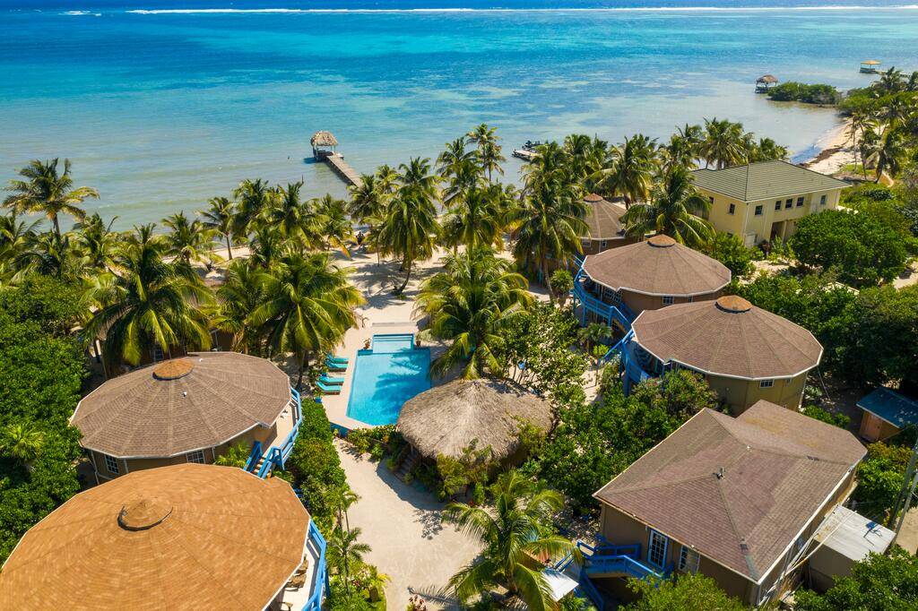 White Sands Cove - Accommodations in Belize