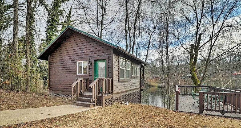 Affordable cabin in Heber Springs, Arkansas