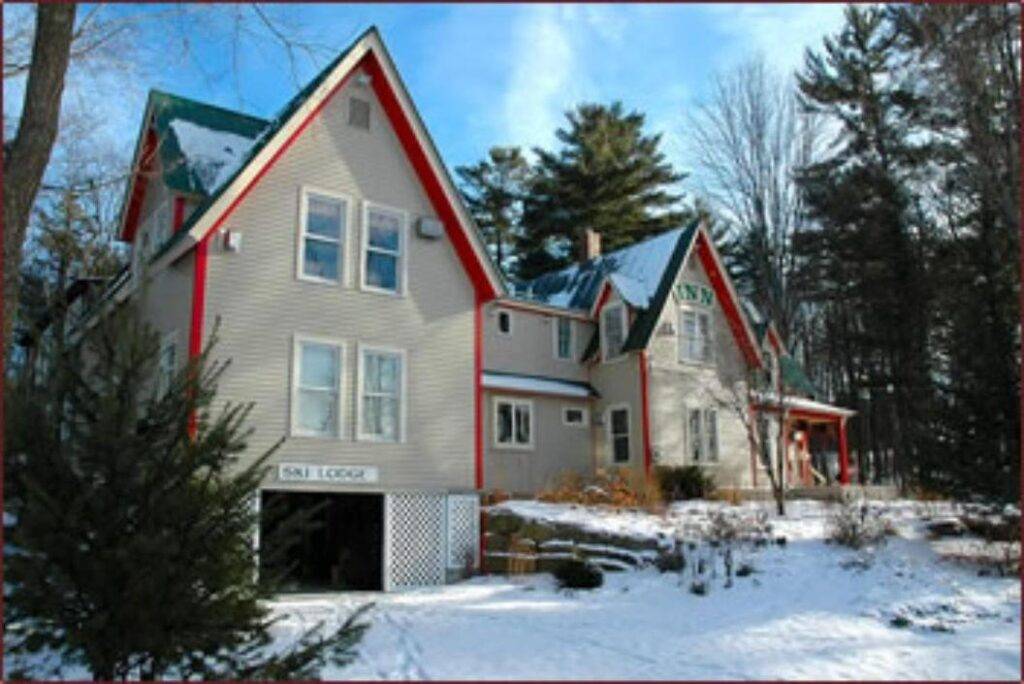 Red Elephant Inn Bed and Breakfast, North Conway