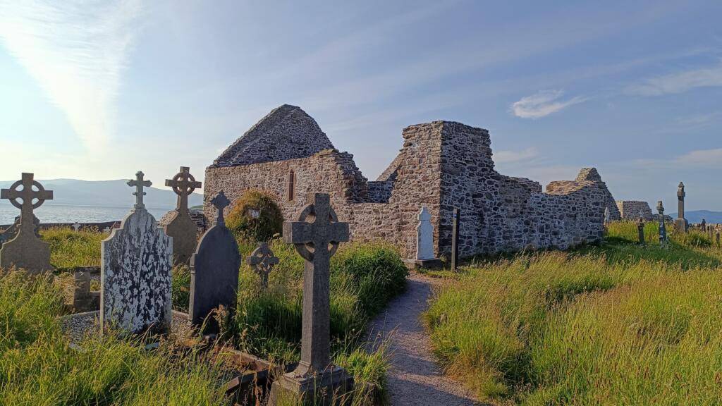 Church in ruins and graveyard along the ring of kerry