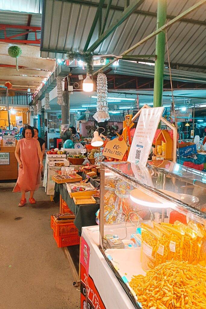 Khlong Lat Mayom, Floating Market in Bangkok