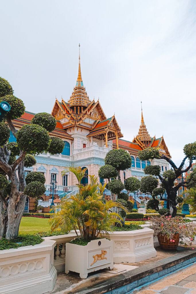 The Temple of the Emerald Buddha and the Grand Palace (2)