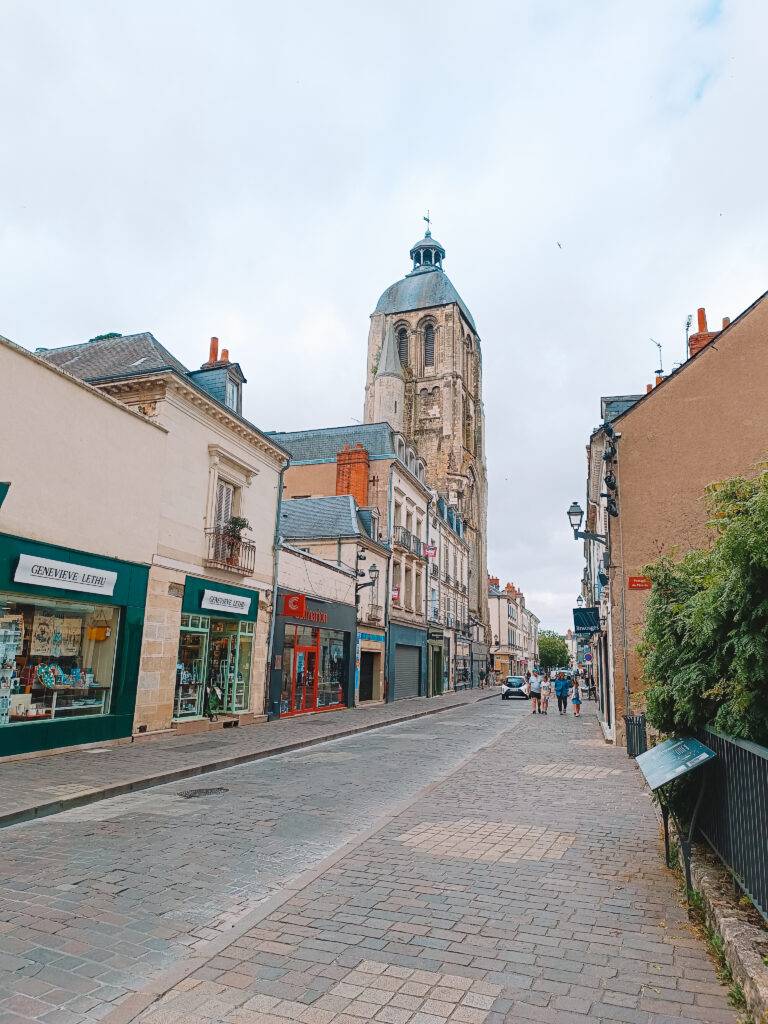 Tour Charlemagne, Tours