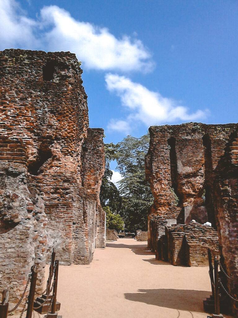 How to Visit Sigiriya Rock Fortress, Sri Lanka: The Complete Guide