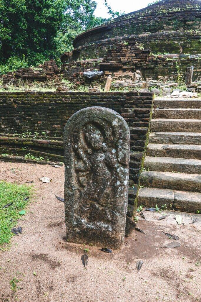Kaludiya Pokuna